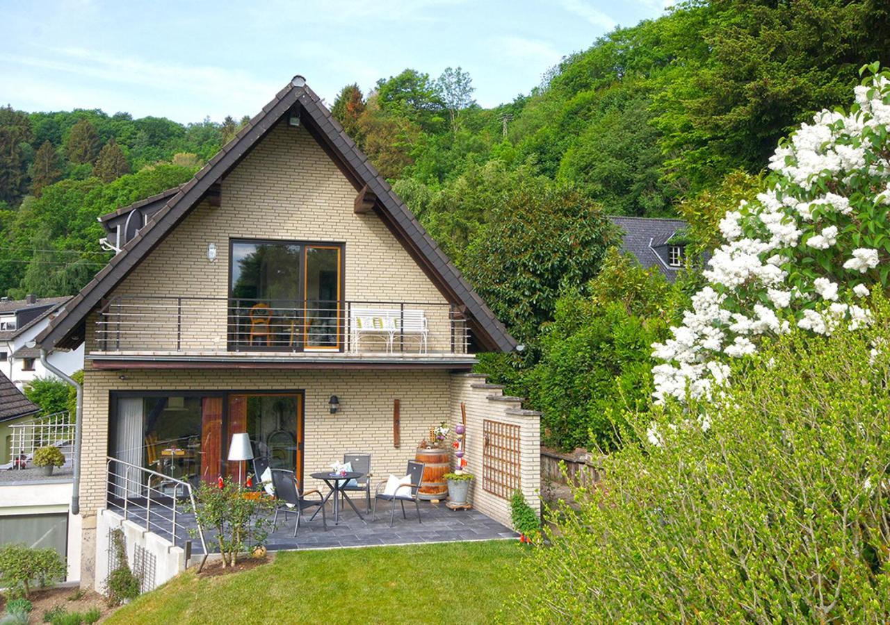 Ferienwohnung Eifel-Flair Geraeumig-Stilvoll-Ruhige Lage Am Rursee Und Nationalpark Eifel Rurberg Bagian luar foto